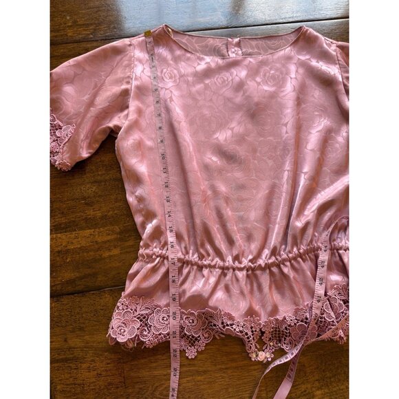 Vintage A.J. Bari Rose Jacquard Satin Blouse W/ Lace Trim & Floral Appliqué - Picture 11 of 11